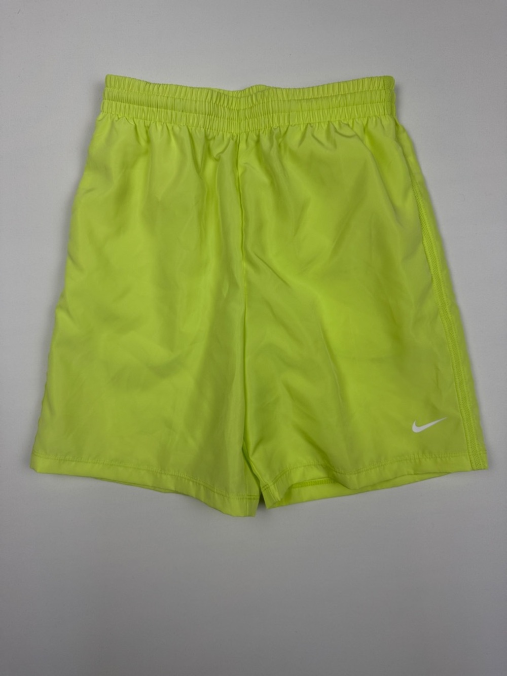 Nike Men’s Bright Neon Yellow Athletic Shorts Boys Large New With Tags